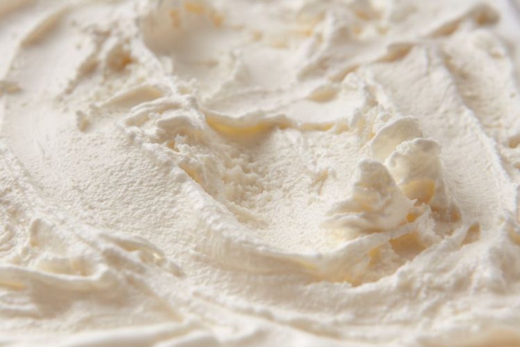Making no-churn ice cream at home